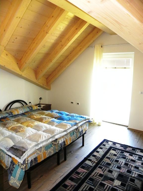 Casa De Val Apartment Calceranica al Lago Room photo